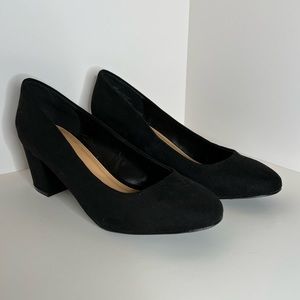 JustFab black pumps size 8